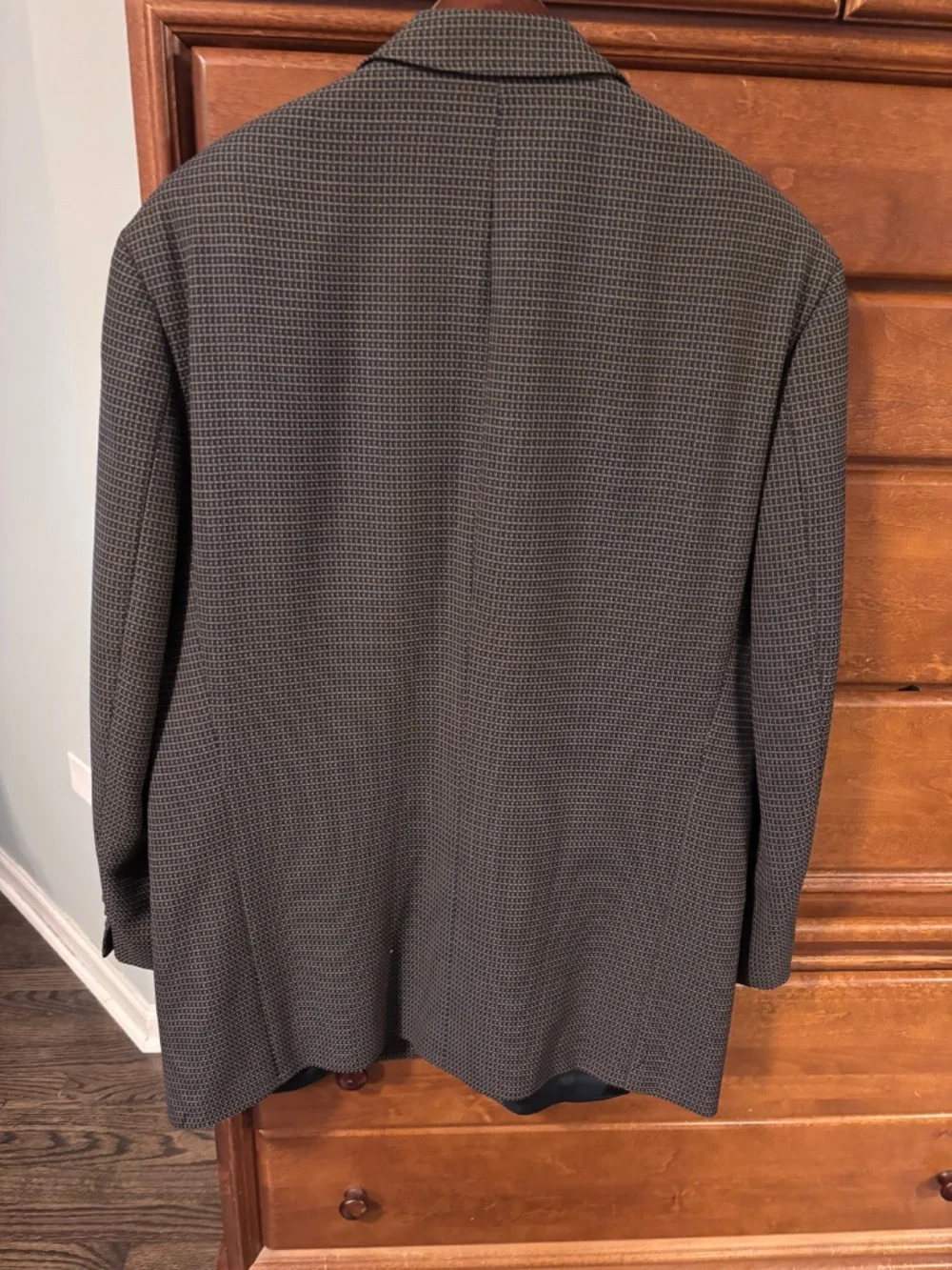 Vintage Hugo Boss Sport Coat Mens 42R 100% Virgin Wool Check Blazer Made Germany